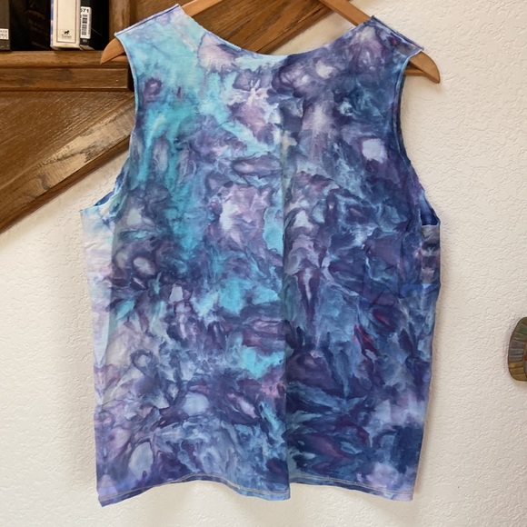 Groovy ice dyed tank tee - Picture 4 of 10